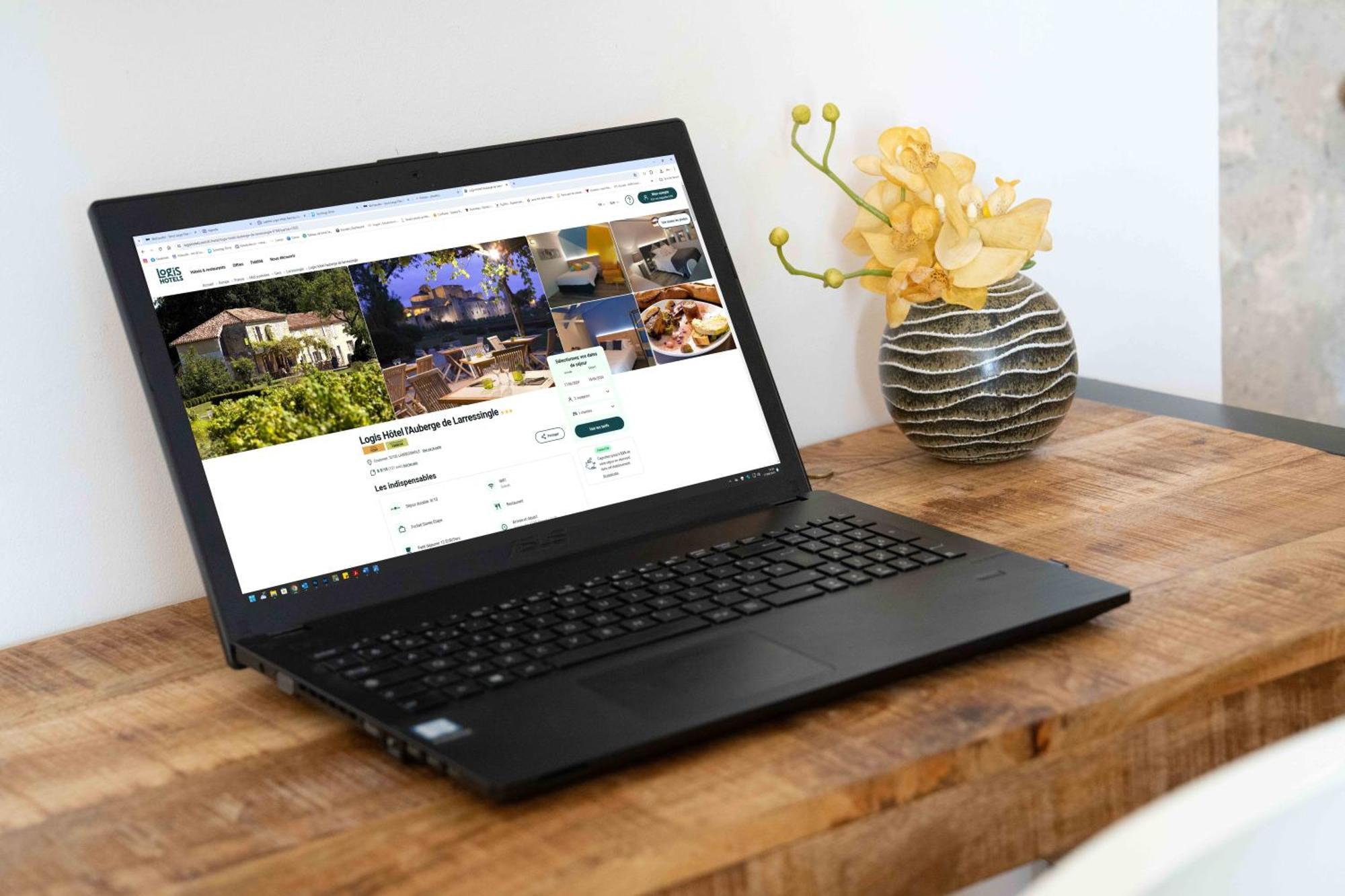Logis L'Auberge De Larressingle Екстериор снимка