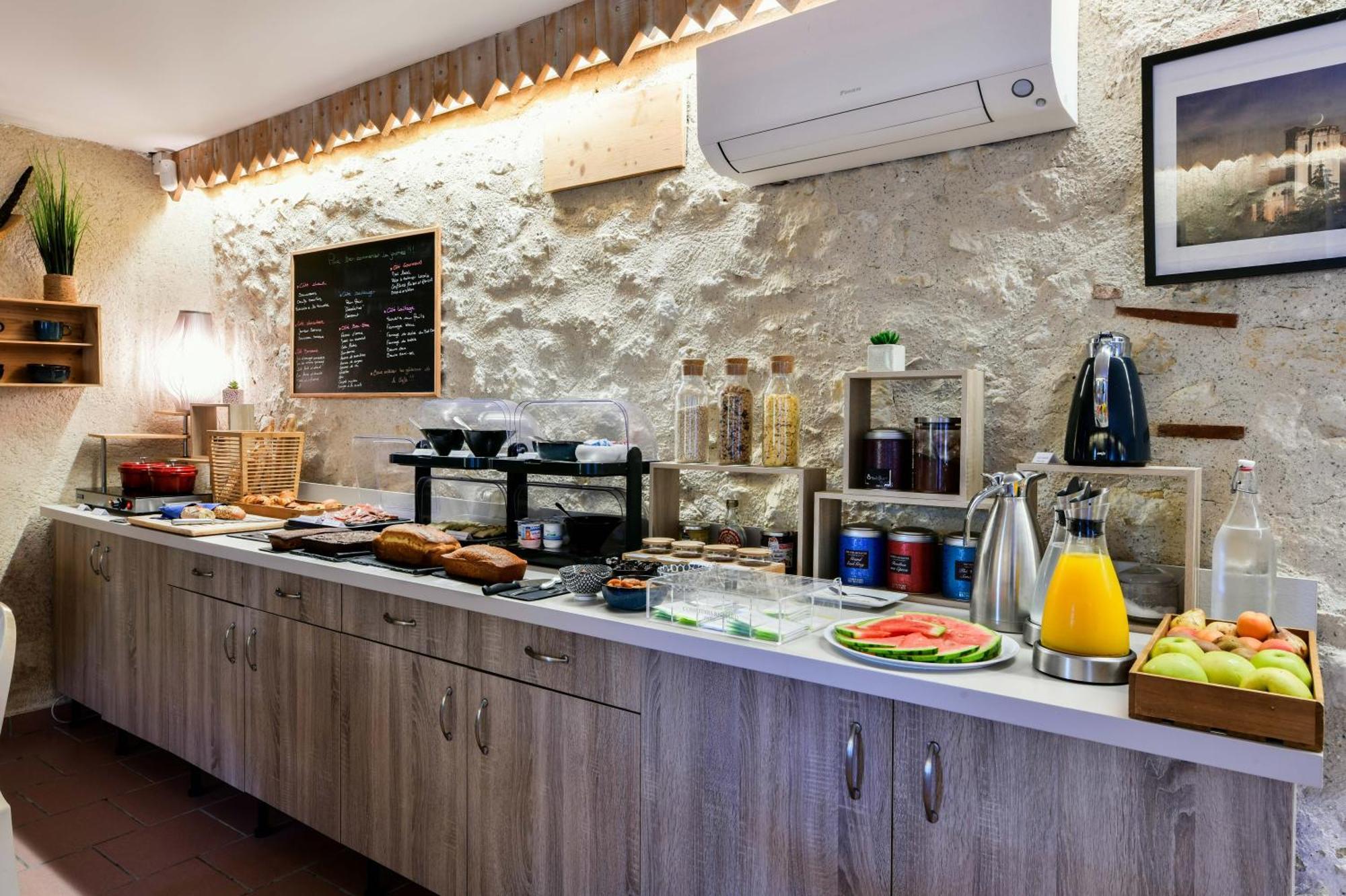 Logis L'Auberge De Larressingle Екстериор снимка