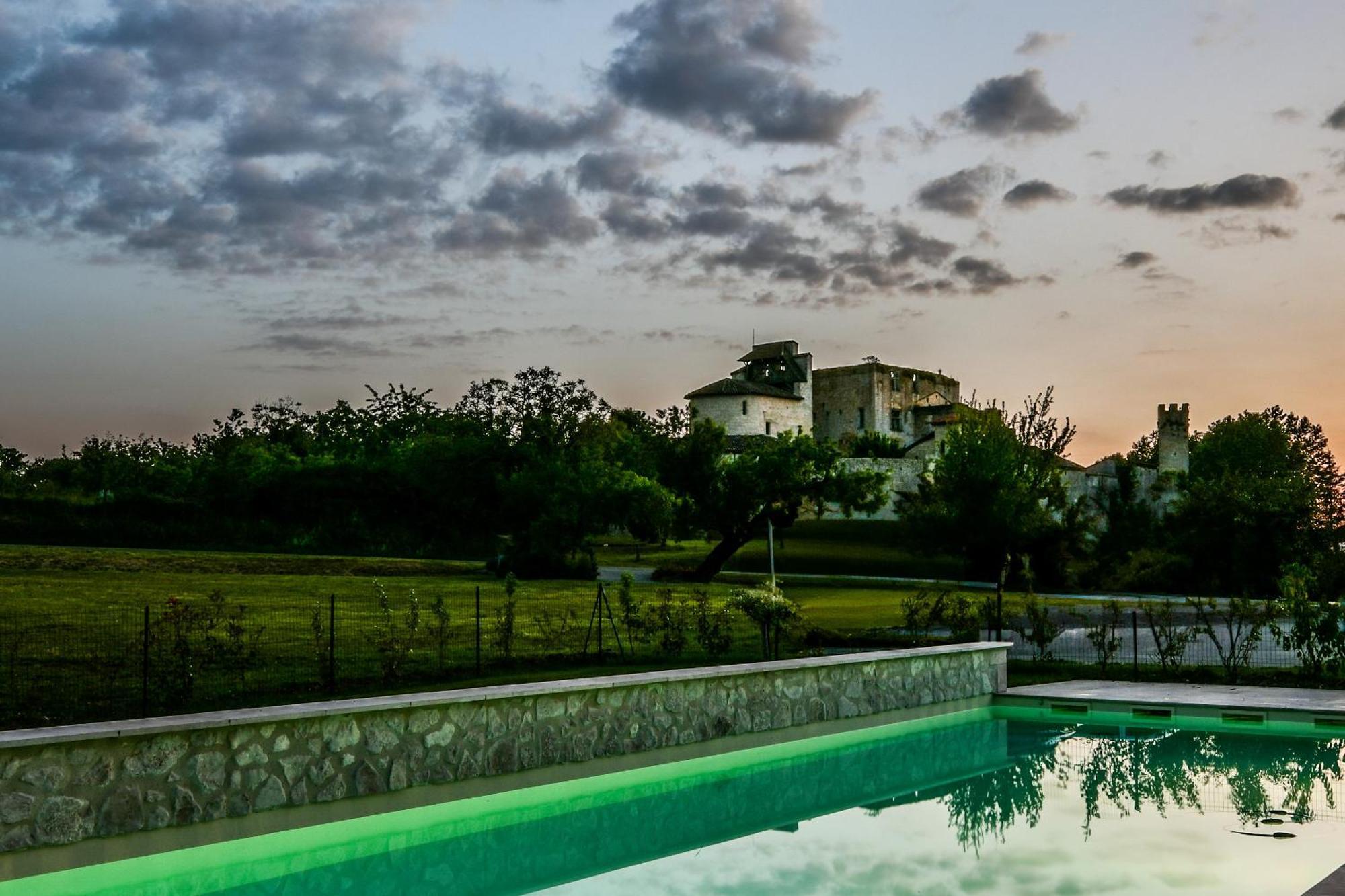 Logis L'Auberge De Larressingle Екстериор снимка