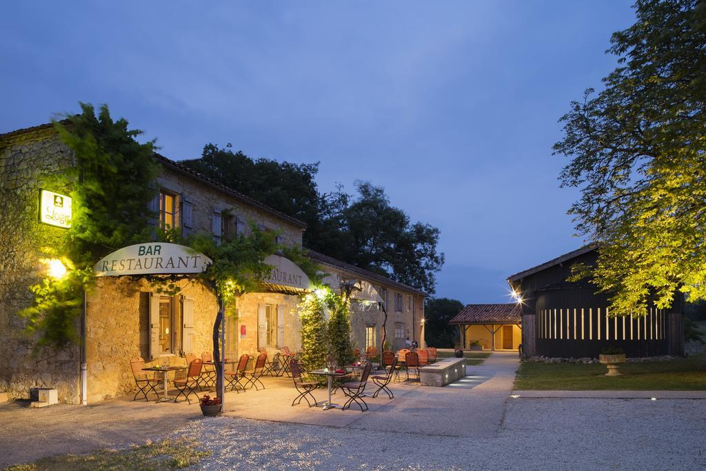 Logis L'Auberge De Larressingle Екстериор снимка