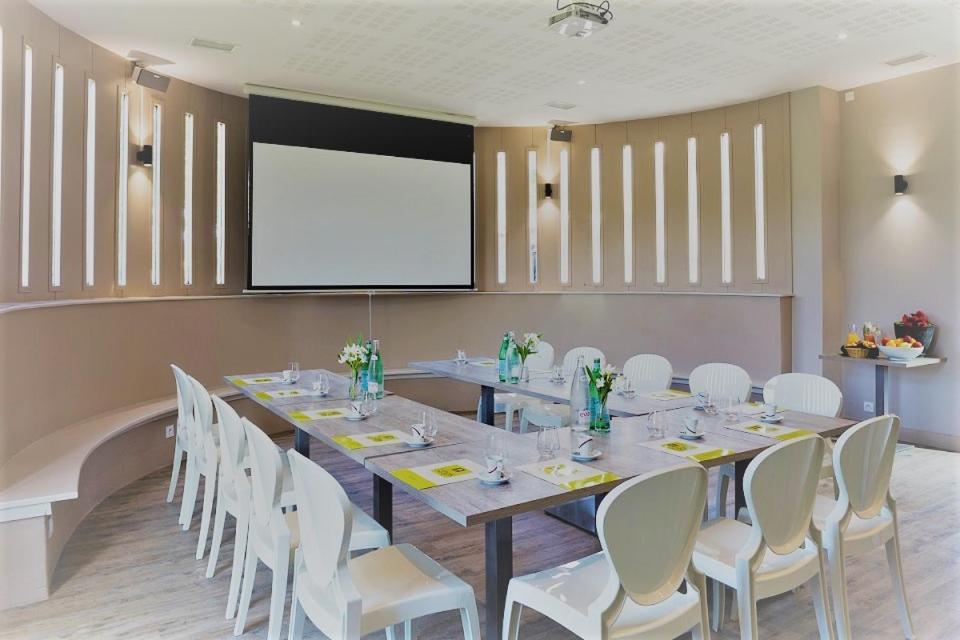 Logis L'Auberge De Larressingle Екстериор снимка